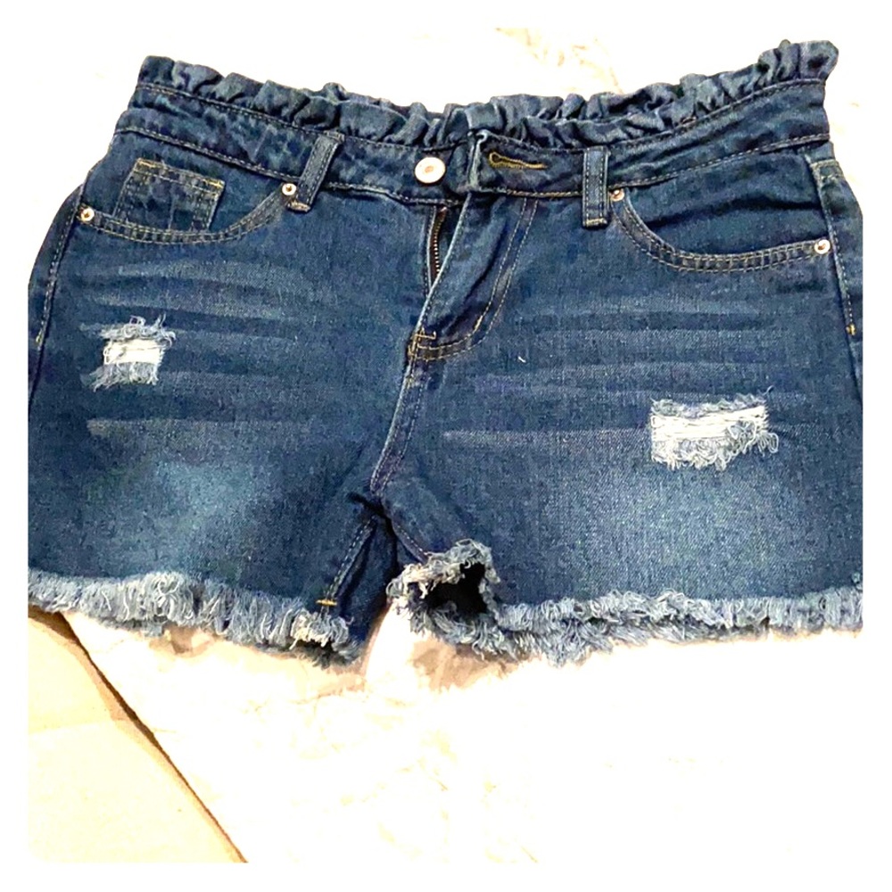 Jean shorts size medium but fits like a small